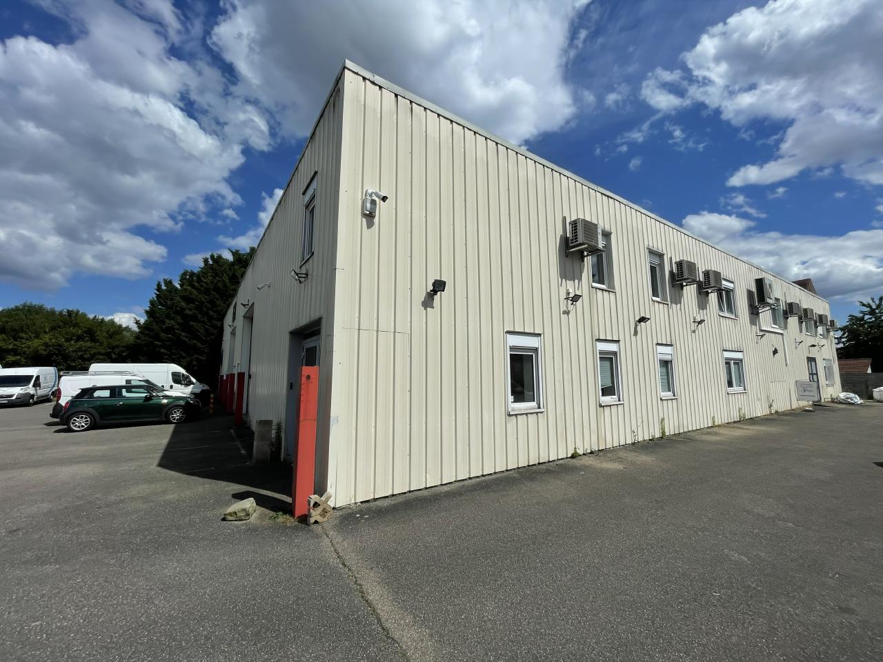Local d'activité Mundolsheim 576m² Location local d'activité Mundolsheim Bas-Rhin OLACT2423735 0